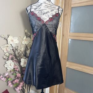 Avenue Body Women’s Black/Red With Lace Lingerie Slip Dress Nightie Size 18/20
